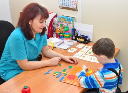 Занятия с дефектологом