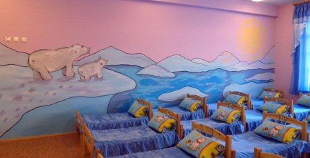 Украшение стен спальни в детском саду
