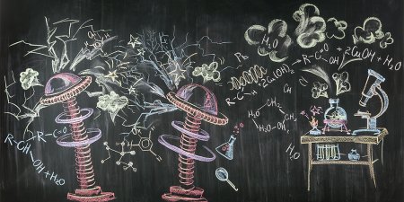 Рисунки на грифельной стене