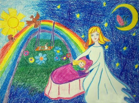 Мама ангел с ребенком на руках