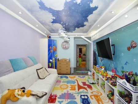 Натяжной потолок в детской
