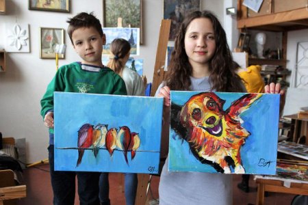 Дети в художественной школе