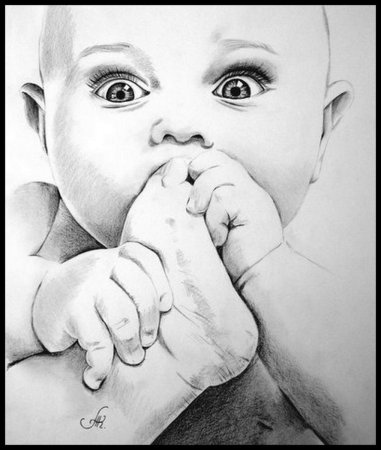 Портрет младенца карандашом