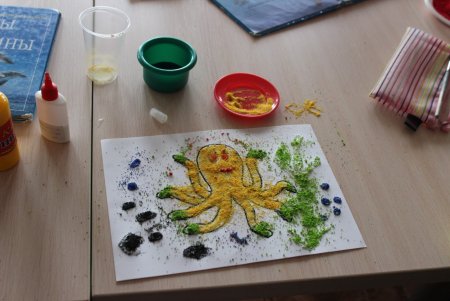 Аппликация из цветного песка