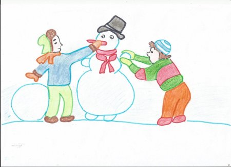 Дети лепят снеговика