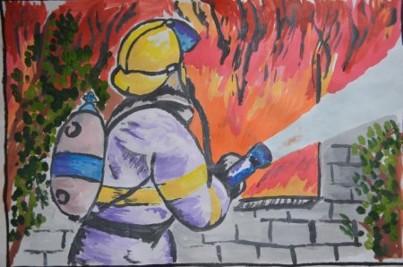 Пожарный с ребенком на руках