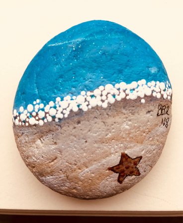 Рисование на камешках море