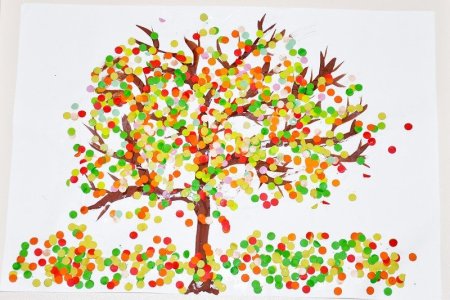 Дерево ватными палочками