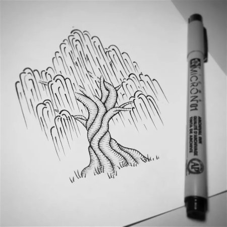 Рисование черной гелевой ручкой