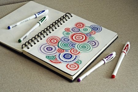 Рисунки цветными карандашами