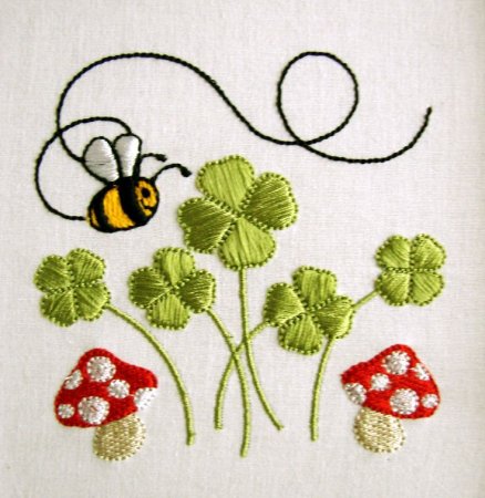 Стебельчатый шов цветочек