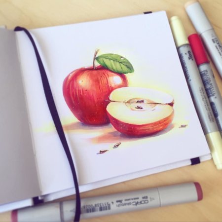 Яблоко скетч маркерами