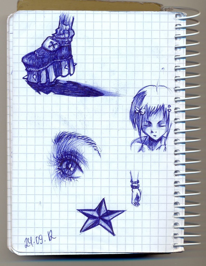 Зарисовки ручкой в тетради