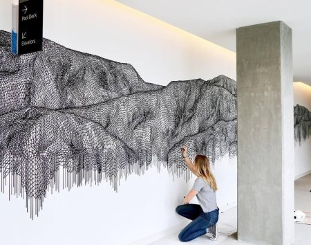 Оптическая иллюзия на стене