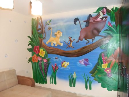 Роспись стен в игровой комнате детского сада