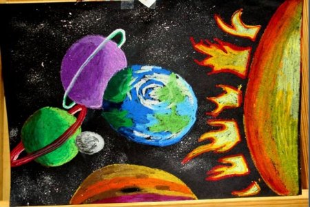 Космос восковыми мелками и акварелью