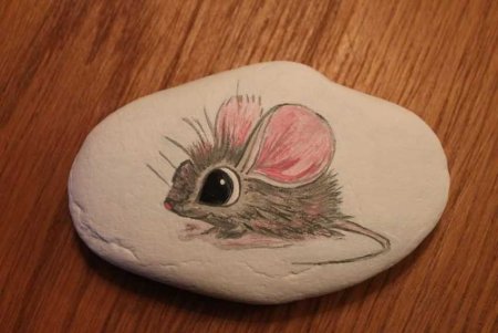 Мышка на Камне