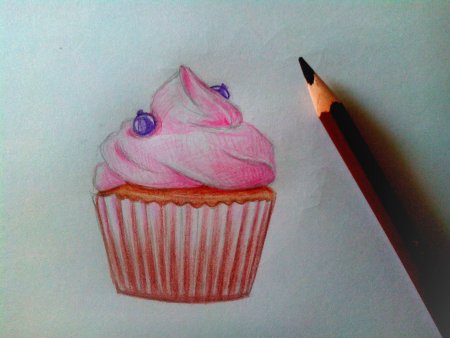 Кексик цветными карандашами