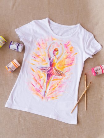 Роспись футболок акриловыми красками