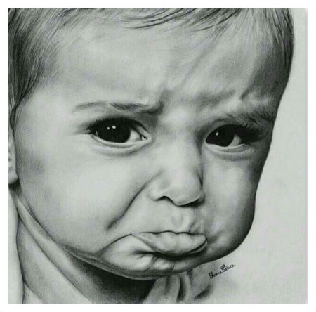 Портрет младенца карандашом