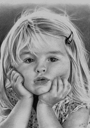 Портрет девочки карандашом