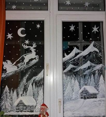 Украшение окон на новый год красками