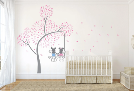 Узоры на стене в детской