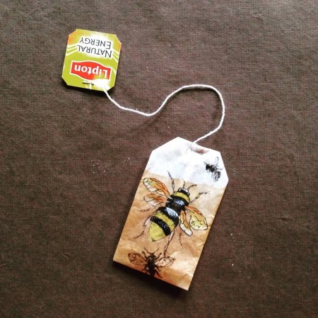 Рисование на чайных пакетиках