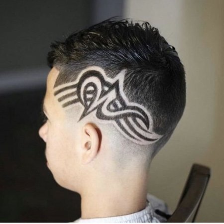 Рисунок на голове мальчику машинкой простые