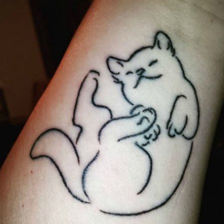 Легкое тату котик