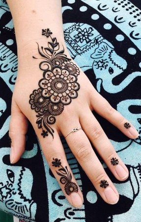 Хна на руке