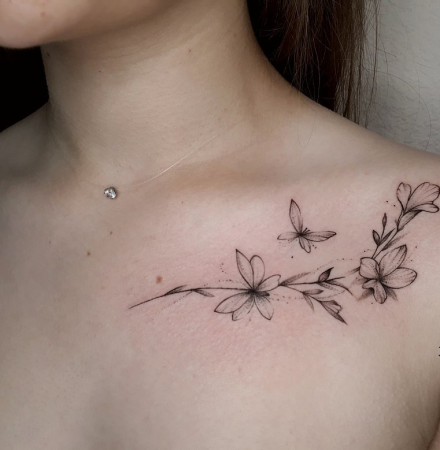 Тату на ключице для девушек