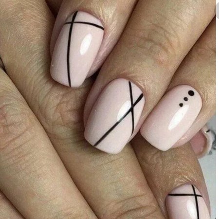 Бежевый маникюр Минимализм