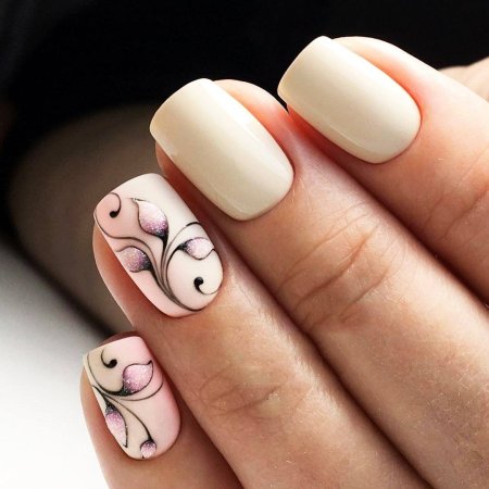 Бежевый маникюр