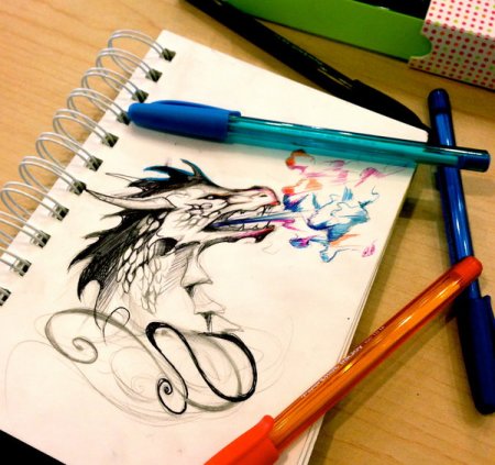 Рисование цветными гелевыми ручками