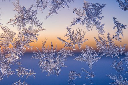 Бальмонт морозные узоры