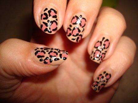 Леопард дотсом