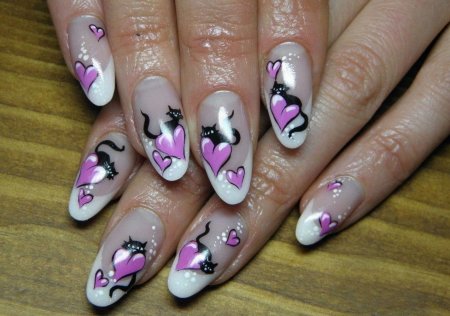 Маникюр с мишками на короткие ногти