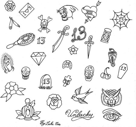 Маленькие татушки на бумаге