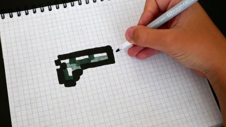 Пистолет по клеточкам маленький