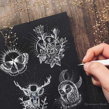 Рисунки на чёрной бумаге белой ручкой