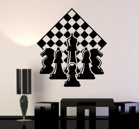 Шахматы на стене