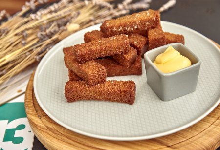 Гренки Мамут чесночные