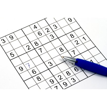 Головоломки для детей судоку на белом фоне