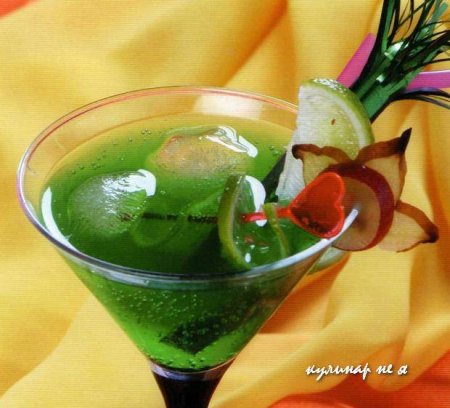 Коктейль ликер с мятой