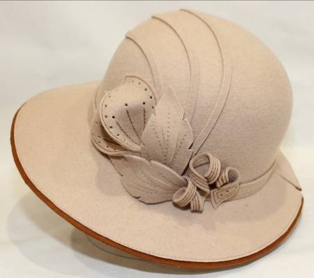 Старинные шляпы из фетра