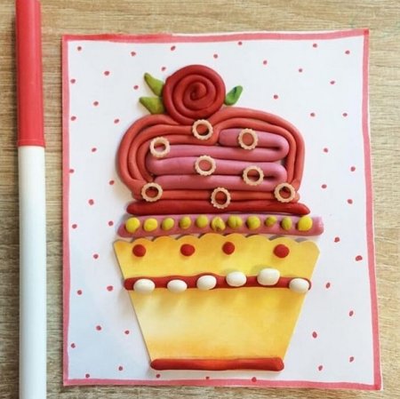 Лепка из пластилина пирожные