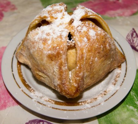 Яблоки в слойке