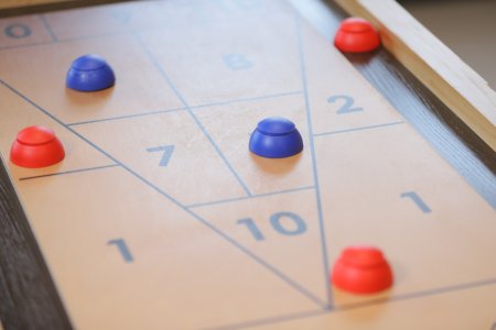 Шаффлборд игра