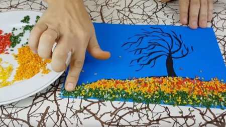 Рисование цветным рисом